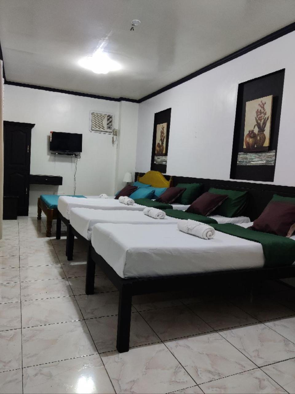 קאליבו Center Parkway Pension House מראה חיצוני תמונה