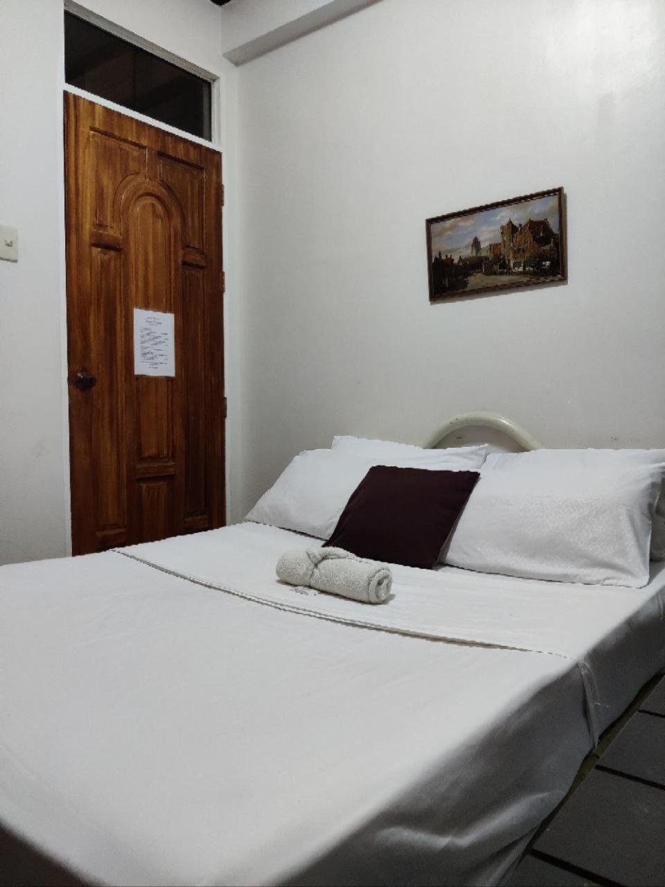 קאליבו Center Parkway Pension House מראה חיצוני תמונה